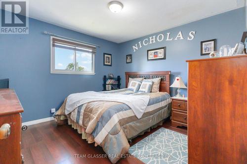 6571 Carroll Drive, Southwest Middlesex (Middlemiss), ON - Indoor Photo Showing Bedroom