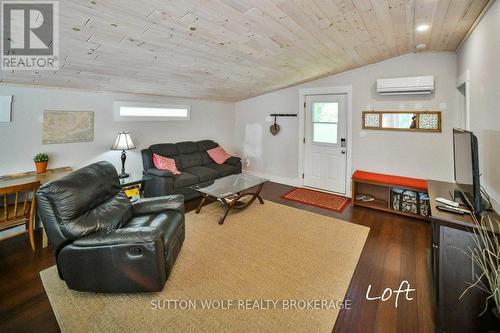 1471 Longwoods Road, Southwest Middlesex, ON - Indoor