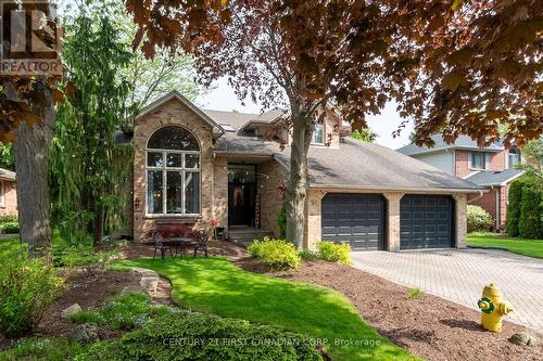 90 Carriage Hill Drive, London, ON - Outdoor With Facade