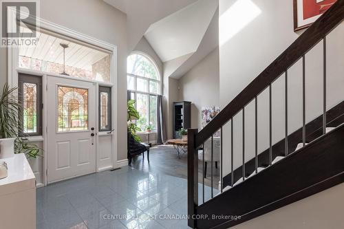 90 Carriage Hill Drive, London, ON - Indoor Photo Showing Other Room