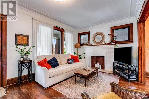 1097 Marentette Avenue, Windsor, ON - Indoor Photo Showing Living Room With Fireplace