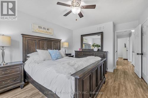 27 Hattie Court, Georgina (Historic Lakeshore Communities), ON - Indoor Photo Showing Bedroom