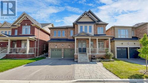 7 Murray Leona Lane, East Gwillimbury, ON - Outdoor With Facade