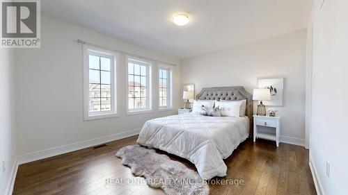 7 Murray Leona Lane, East Gwillimbury (Queensville), ON - Indoor Photo Showing Bedroom