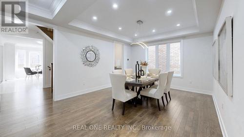 7 Murray Leona Lane, East Gwillimbury (Queensville), ON - Indoor Photo Showing Dining Room