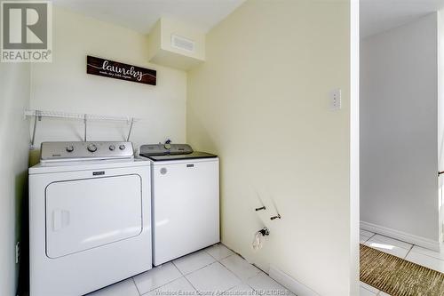 7691 Tecumseh Road, Lakeshore, ON - Indoor Photo Showing Laundry Room