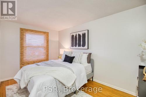 27 Roberts Crescent, Kitchener, ON - Indoor Photo Showing Bedroom