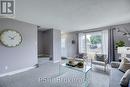 27 Roberts Crescent, Kitchener, ON  - Indoor Photo Showing Living Room 