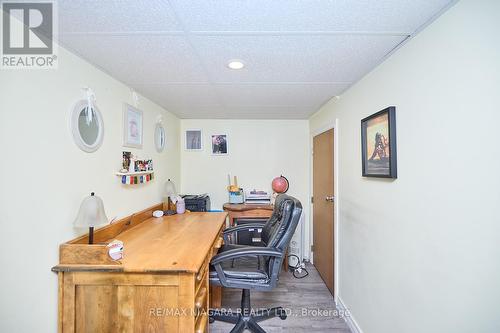 6100 Sidney Street, Niagara Falls (Stamford), ON - Indoor Photo Showing Office