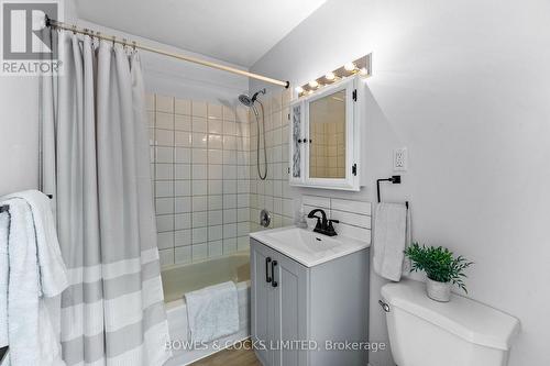 180 Mcclennan Street, Peterborough (Northcrest), ON - Indoor Photo Showing Bathroom