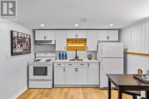 180 Mcclennan Street, Peterborough (Northcrest), ON - Indoor Photo Showing Kitchen