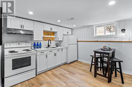 180 Mcclennan Street, Peterborough (Northcrest), ON - Indoor Photo Showing Kitchen