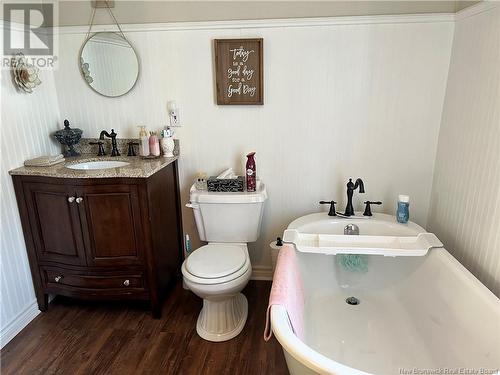 115 Pleasant Street, St. Stephen, NB - Indoor Photo Showing Bathroom