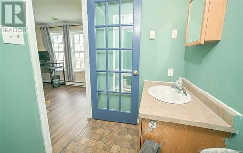 101 Glenmar Drive, Fredericton, NB - Indoor Photo Showing Bathroom