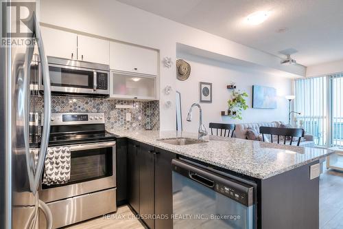 1701 - 150 East Liberty Street, Toronto (Niagara), ON - Indoor Photo Showing Kitchen With Upgraded Kitchen