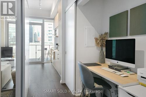 915 - 5 Soudan Avenue, Toronto, ON - Indoor Photo Showing Office