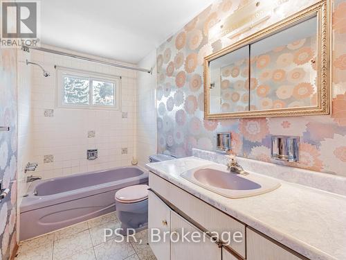 17 Holmcrest Trail, Toronto (Centennial Scarborough), ON - Indoor Photo Showing Bathroom