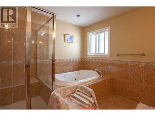 9380 No. 3 Road, Richmond, BC - Indoor Photo Showing Bathroom