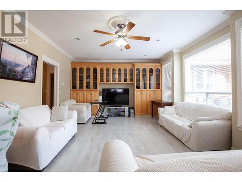 9380 No. 3 Road, Richmond, BC - Indoor Photo Showing Living Room