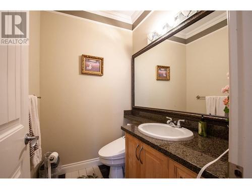 9380 No. 3 Road, Richmond, BC - Indoor Photo Showing Bathroom