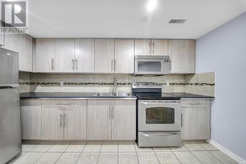 805 Helen Crescent, Pickering (Bay Ridges), ON - Indoor Photo Showing Kitchen With Double Sink