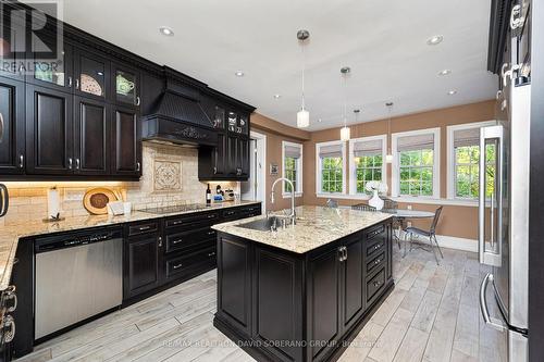 28 Joel Swirsky Boulevard, Toronto (Clanton Park), ON - Indoor Photo Showing Kitchen With Upgraded Kitchen