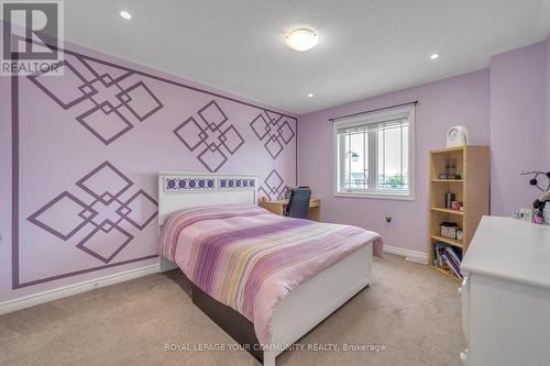 38 Lundigan Drive, Georgina (Keswick South), ON - Indoor Photo Showing Bedroom