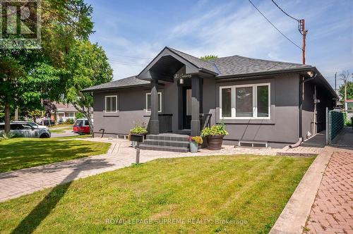 32 Cartwright Avenue, Toronto (Yorkdale-Glen Park), ON - Outdoor