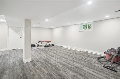 38 Viewpoint Avenue, Hamilton, ON - Indoor