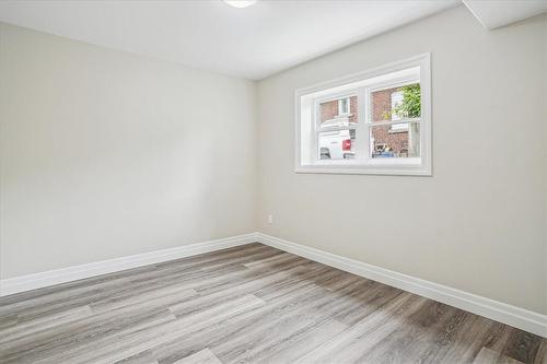 38 Viewpoint Avenue, Hamilton, ON - Indoor Photo Showing Other Room