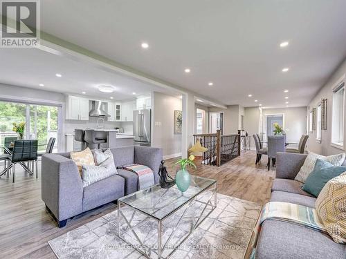 5263 Trafalgar Road, Erin, ON - Indoor Photo Showing Living Room