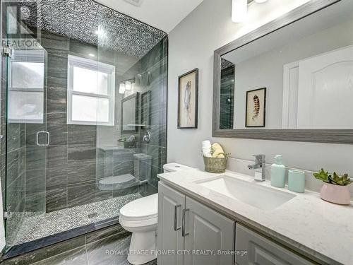 5263 Trafalgar Road, Erin, ON - Indoor Photo Showing Bathroom