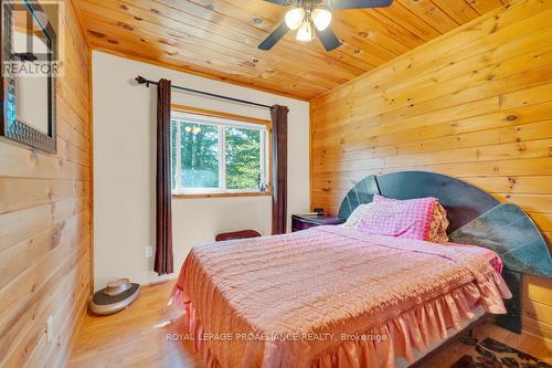 11447 Highway 41, Addington Highlands, ON - Indoor Photo Showing Bedroom