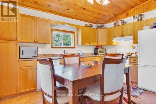 11447 Highway 41, Addington Highlands, ON - Indoor Photo Showing Kitchen