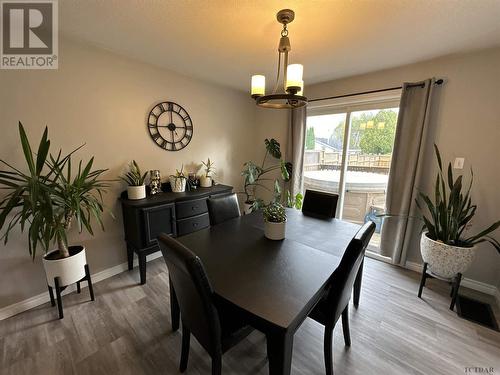 9 Federal St, Kirkland Lake, ON - Indoor Photo Showing Dining Room