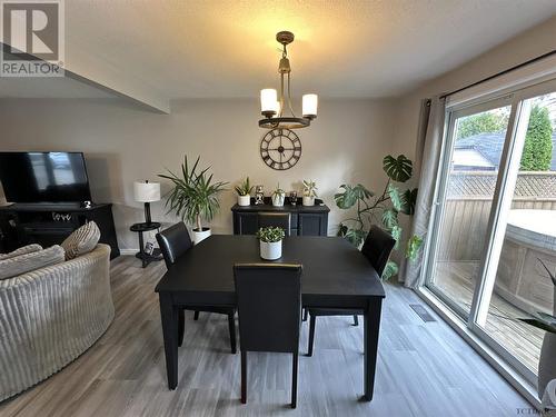 9 Federal St, Kirkland Lake, ON - Indoor Photo Showing Dining Room