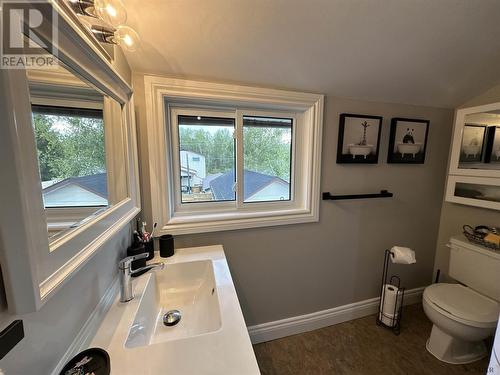 9 Federal St, Kirkland Lake, ON - Indoor Photo Showing Bathroom