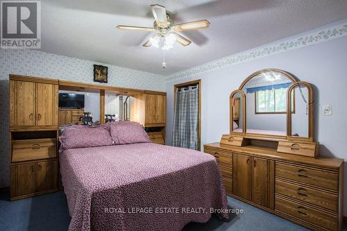 17 Pridham Crescent, Essa, ON - Indoor Photo Showing Bedroom