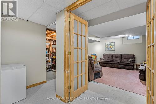 7 Bishop Drive, Barrie, ON - Indoor