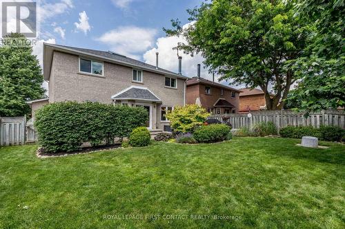 7 Bishop Drive, Barrie, ON - Outdoor