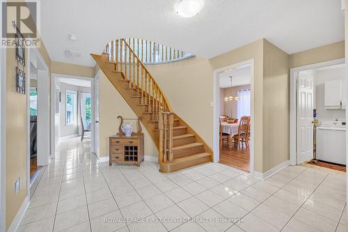 7 Bishop Drive, Barrie (Ardagh), ON - Indoor Photo Showing Other Room