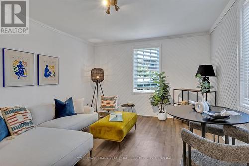 855 Armour Road, Peterborough (Ashburnham), ON - Indoor Photo Showing Living Room