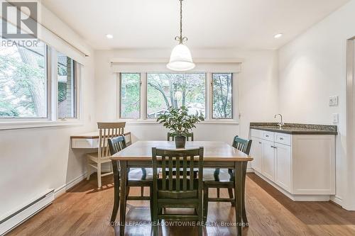 1520 Camelford Road, Mississauga, ON - Indoor Photo Showing Dining Room