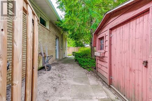 1520 Camelford Road, Mississauga (Lorne Park), ON - Outdoor