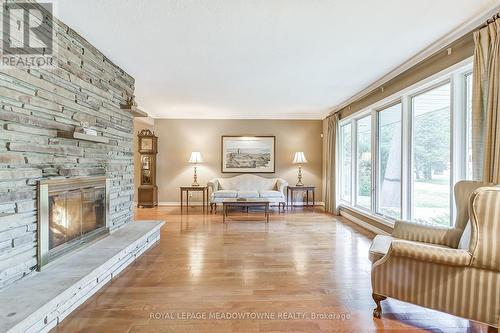 1520 Camelford Road, Mississauga, ON - Indoor Photo Showing Living Room With Fireplace