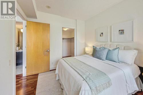 705 - 383 Ellis Park Road, Toronto, ON - Indoor Photo Showing Bedroom