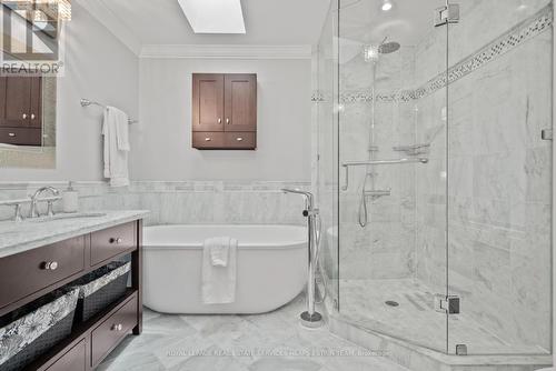 129 Chaplin Crescent, Toronto (Yonge-Eglinton), ON - Indoor Photo Showing Bathroom