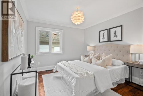 129 Chaplin Crescent, Toronto (Yonge-Eglinton), ON - Indoor Photo Showing Bedroom