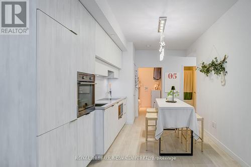 3412 - 8 Eglinton Avenue E, Toronto, ON - Indoor Photo Showing Other Room