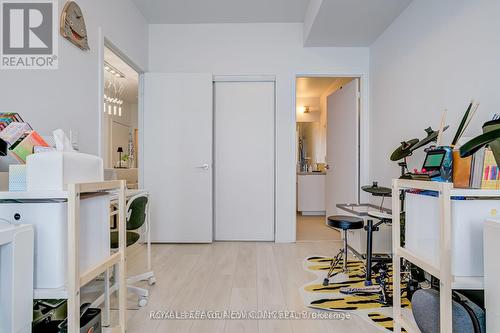 3412 - 8 Eglinton Avenue E, Toronto, ON - Indoor Photo Showing Other Room